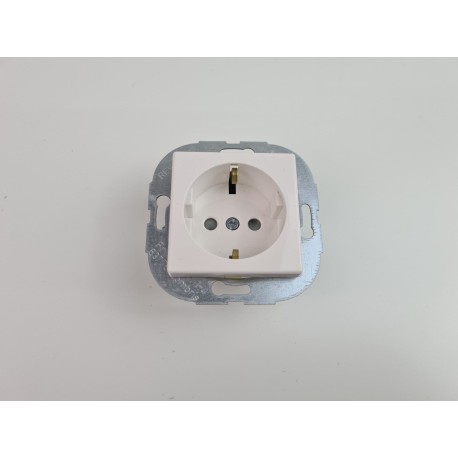Steckdose Standard Quadro weiß